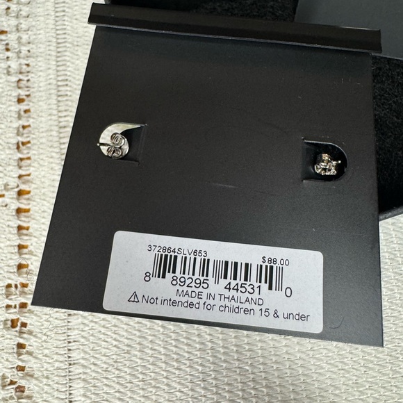 COACH earring with a dust bag - Picture 4 of 13